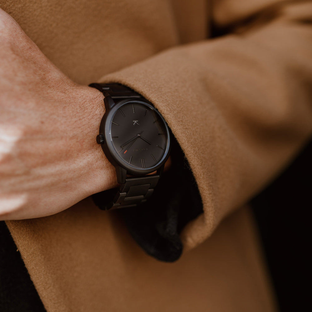 Reloj Valkur para hombre modelo Blatt con correa y caja de acero negro