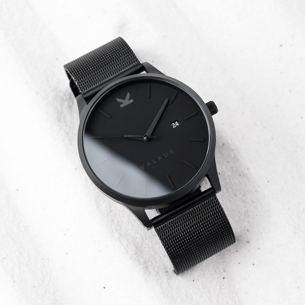 Reloj Valkur para hombre modelo Torolf X con correa de acero trenzado y caja de acero negro