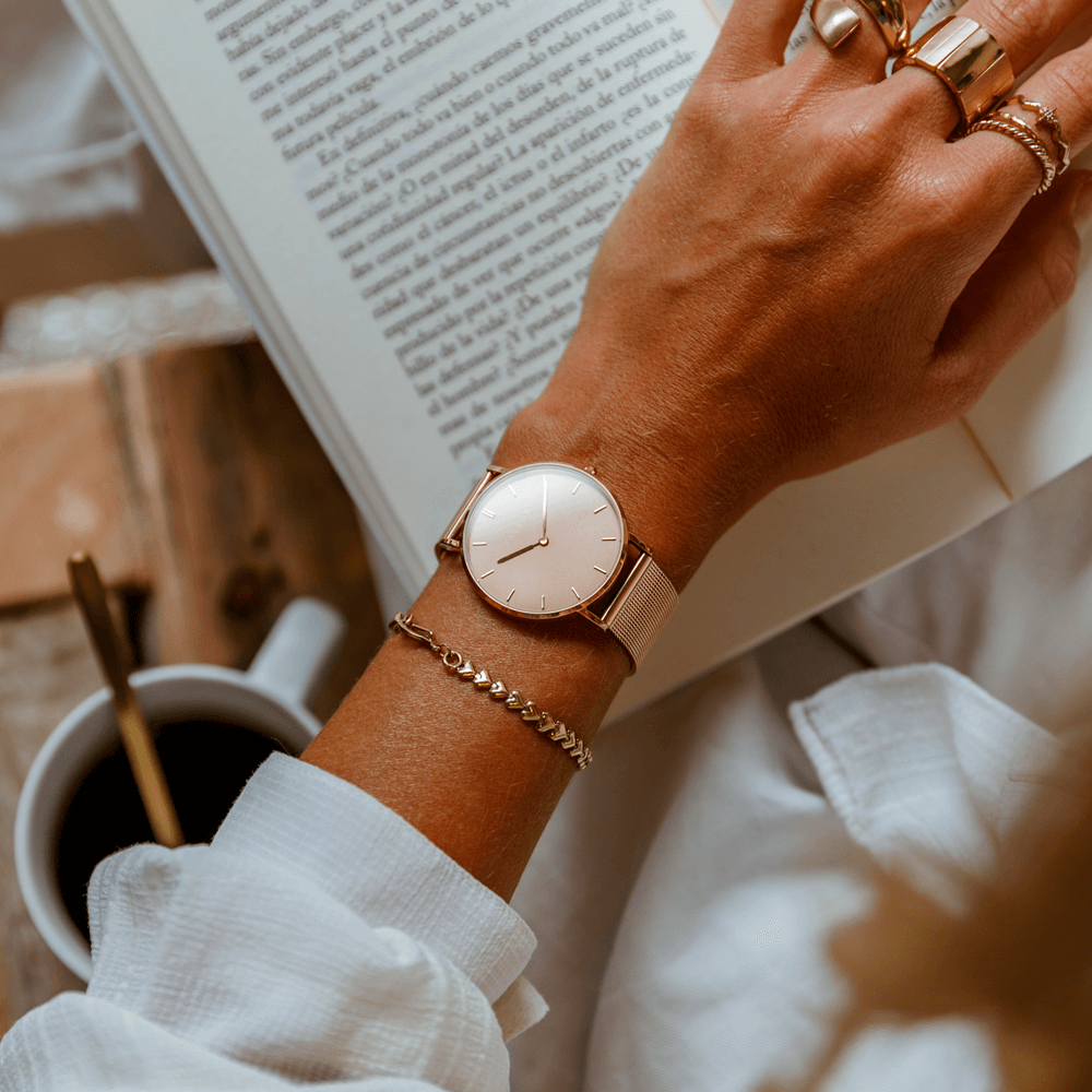 Reloj Valkur para mujer modelo Kaysa con correa de acero trenzado y caja de acero dorado-rose