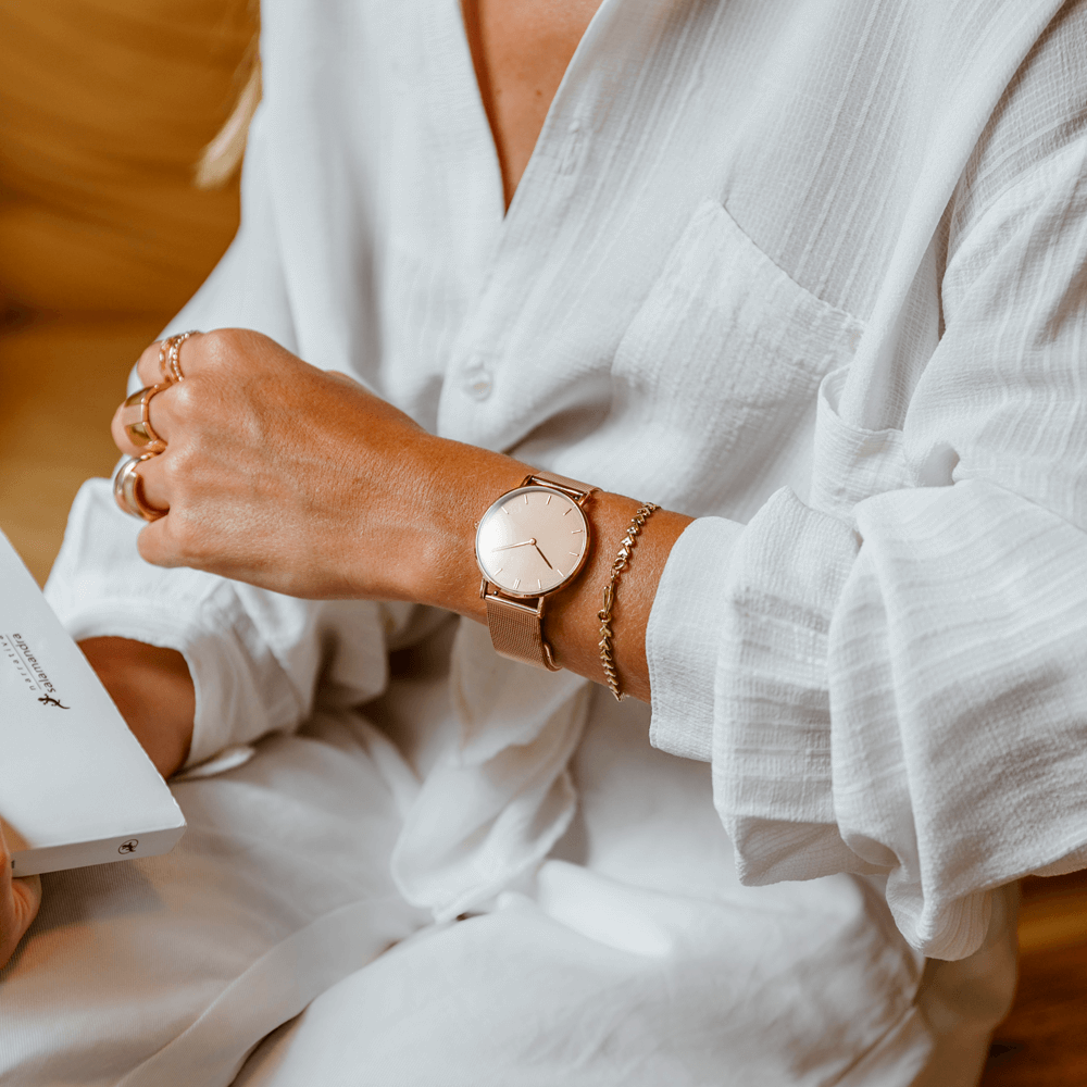 Reloj Valkur para mujer modelo Kaysa con correa de acero trenzado y caja de acero dorado-rose