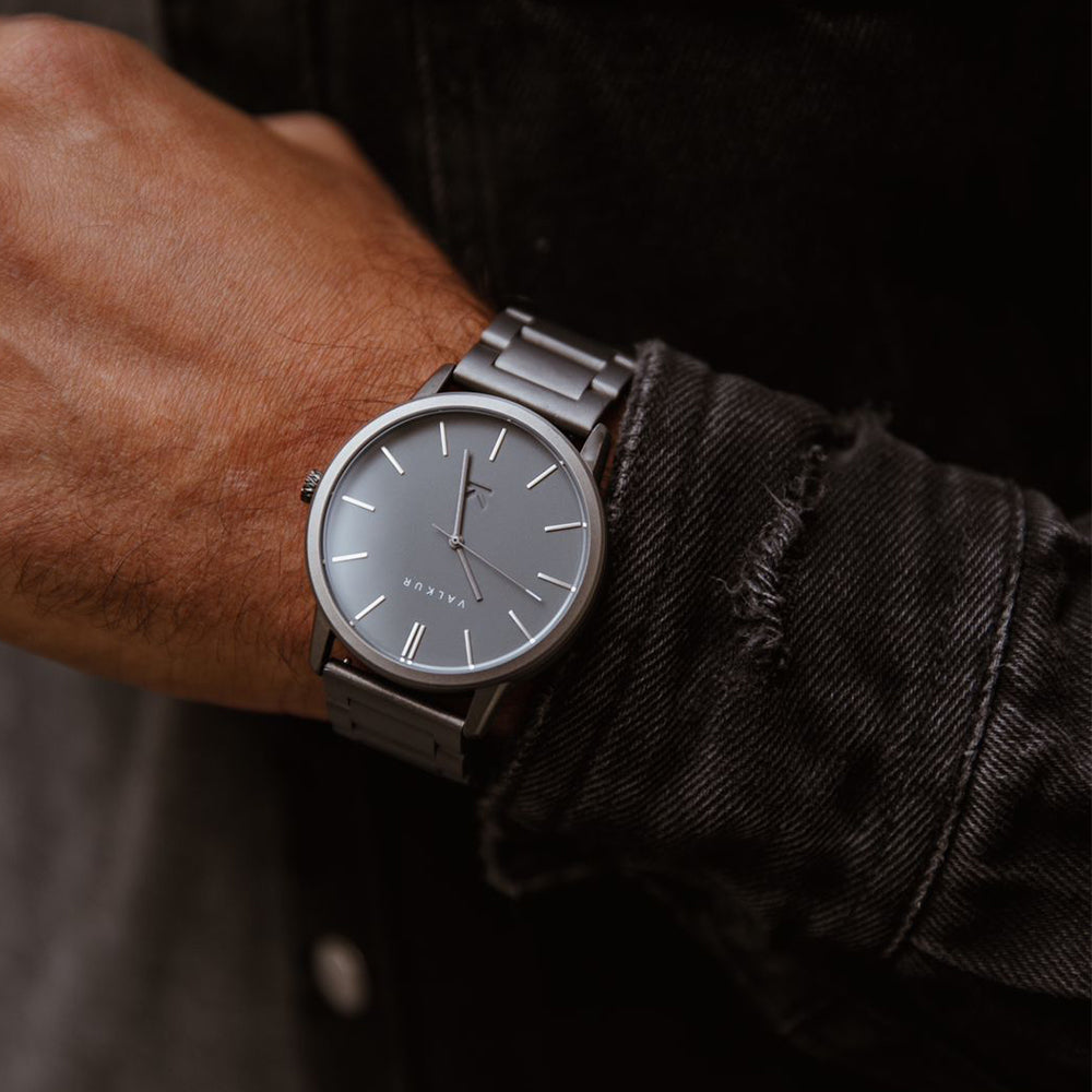 Reloj Valkur para hombre modelo Neven con correa y caja de acero gris oscuro
