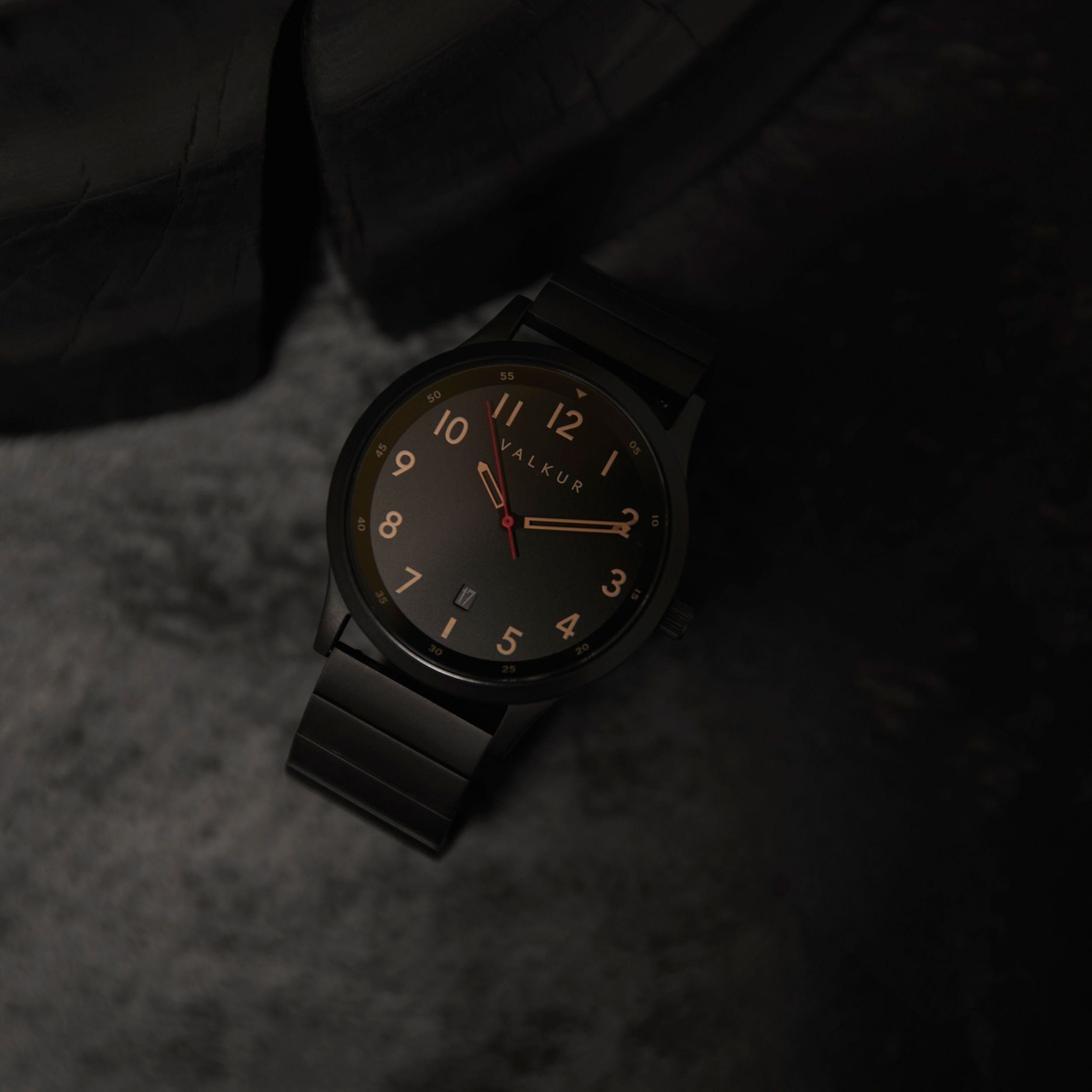 Reloj Valkur para hombres modelo Nusak de acero negro con fondo Negro  
