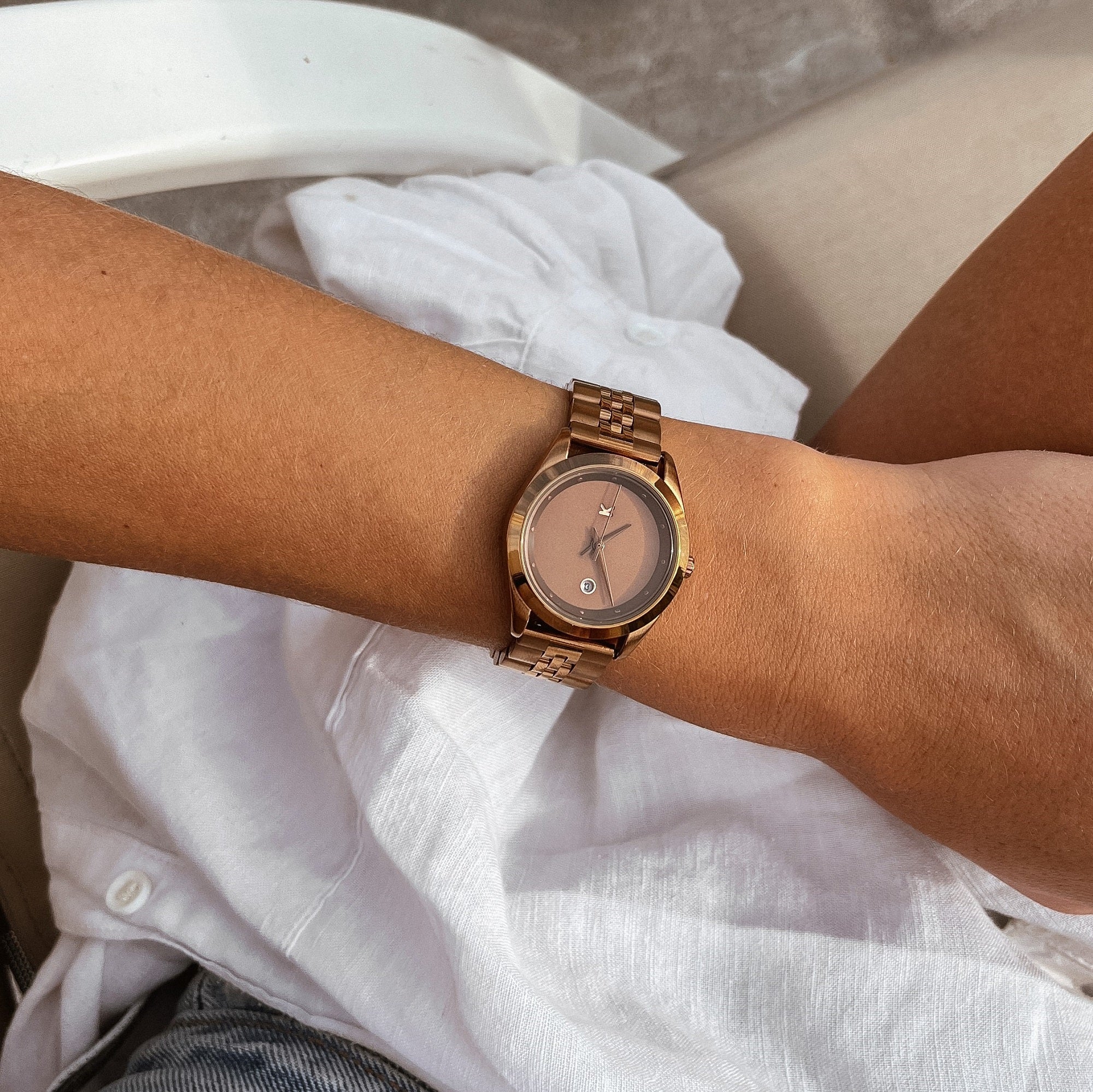 Reloj Valkur para mujeres modelo Brita de acero marron chocolate 
