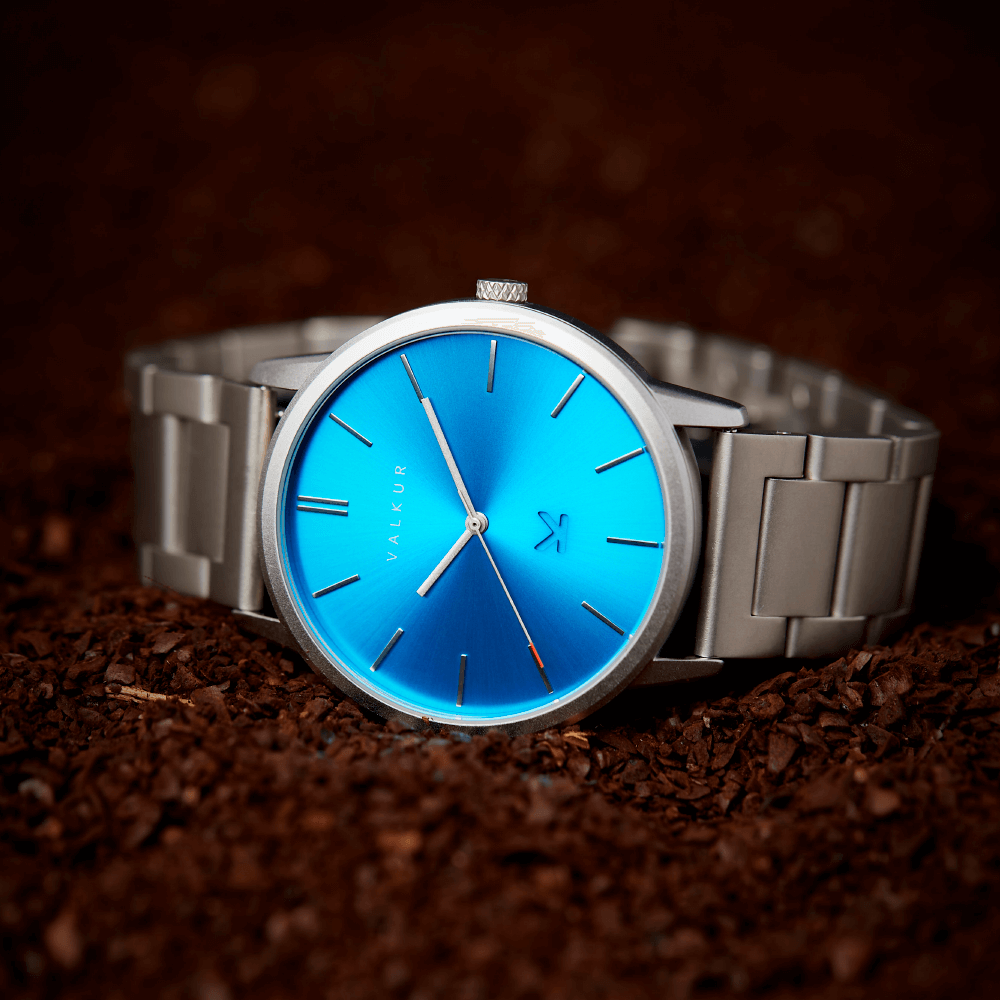 Reloj Valkur para hombre modelo Vinde con correa y caja de acero gris y azul
