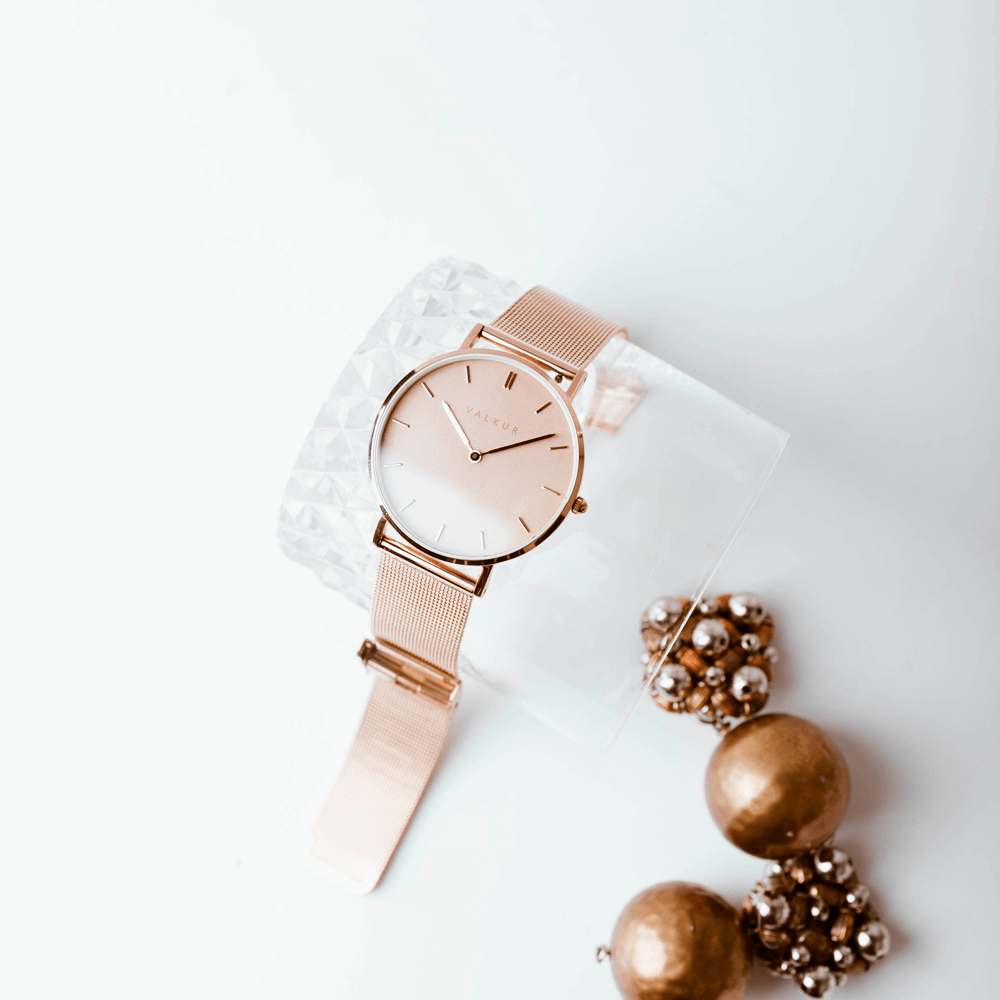 Reloj Valkur para mujer modelo Kaysa con correa de acero trenzado y caja de acero dorado-rose

